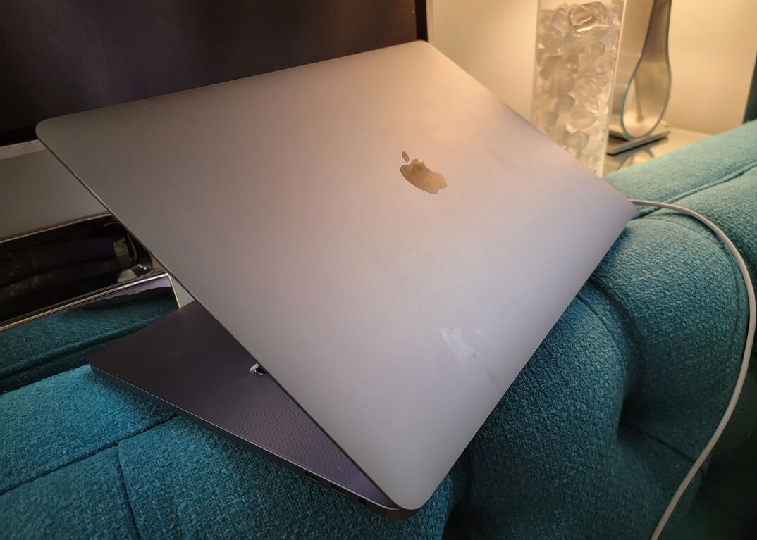 Macbook